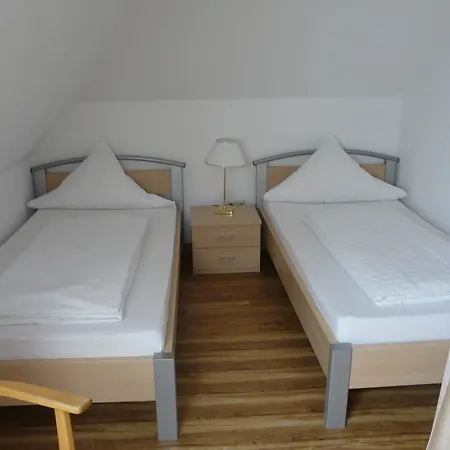Отель Hotel-restaurant Waldhorn