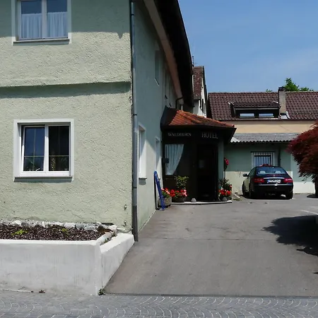 Отель Hotel-restaurant Waldhorn *