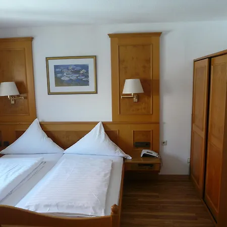 Hotel-restaurant Waldhorn Вайнгартен